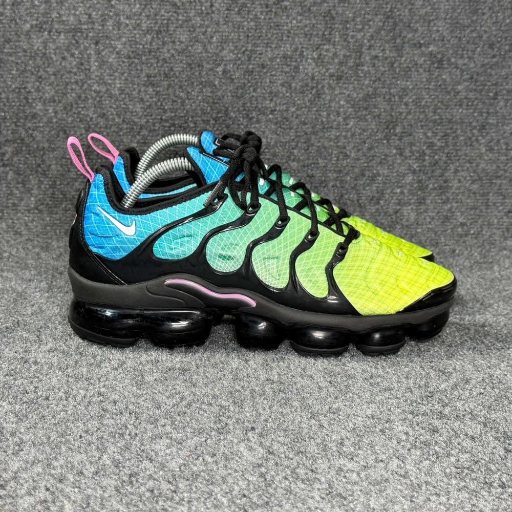 Nike Air VaporMax Plus Running Shoes Men's 8.5 Black Aurora Green Athletic Retro